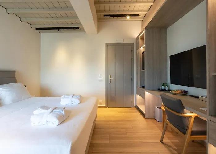 Fabrikas * Mykonos Town